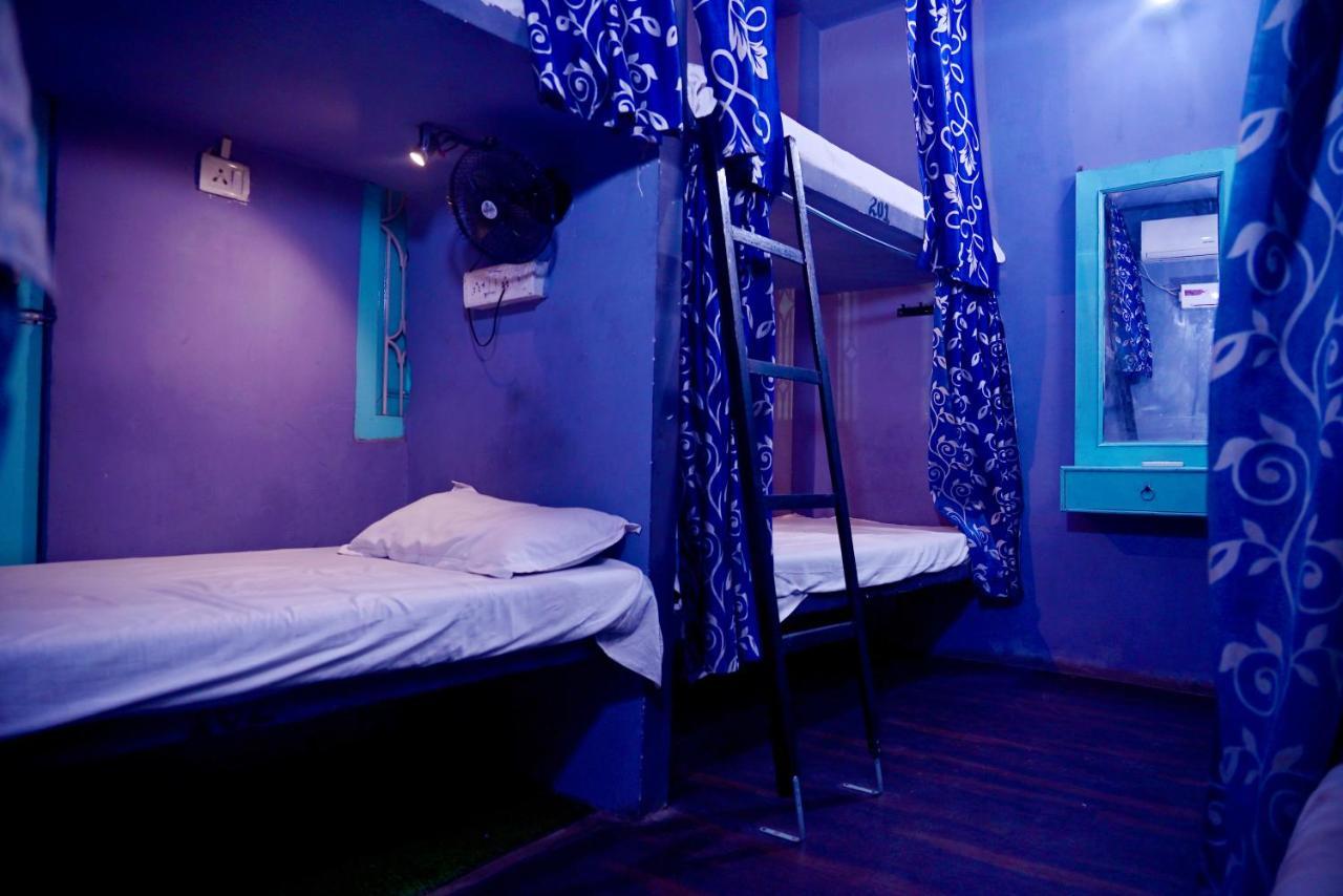 Banaras Rest House Varanasi Exterior photo